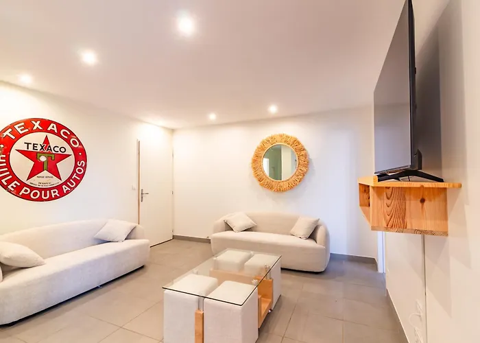 Le De La Route 999 - Belle Nyaraló Montlaur